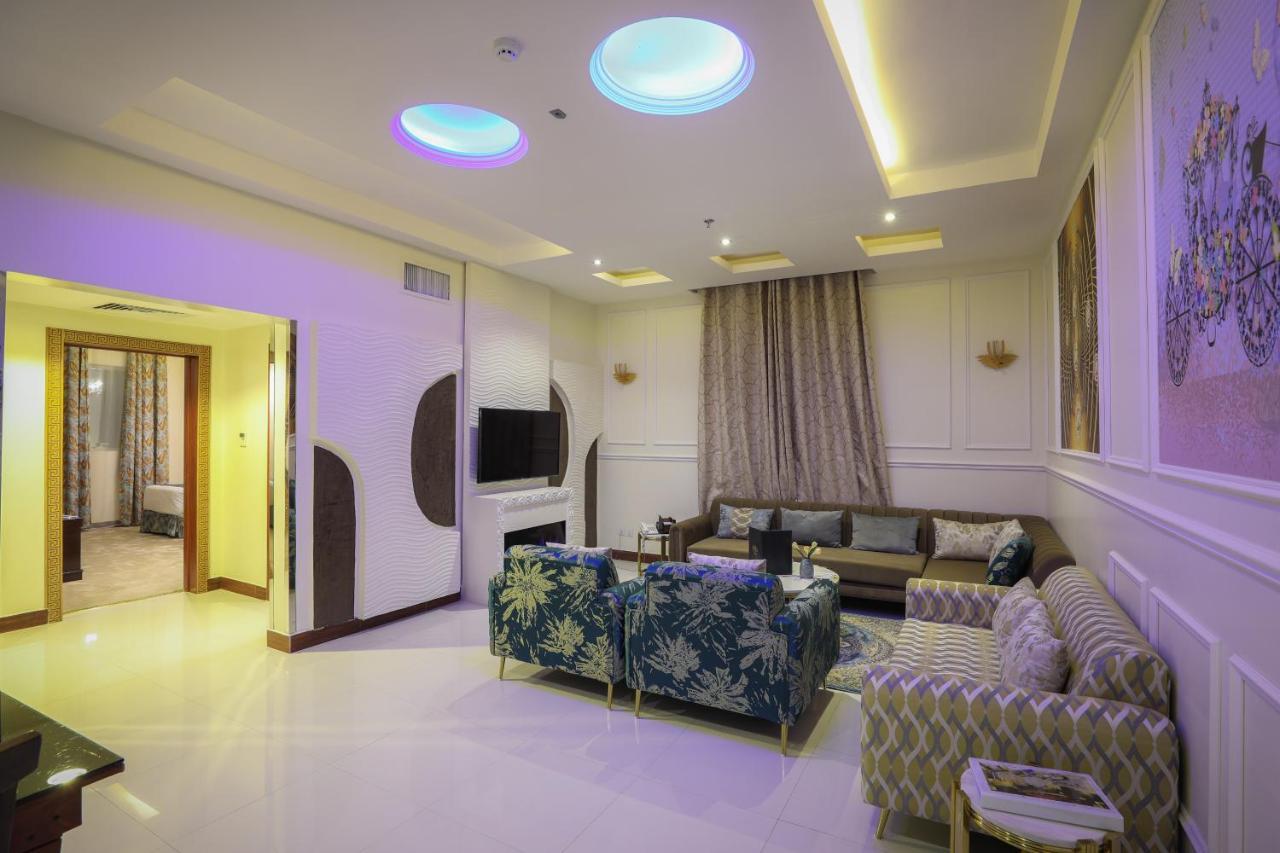 Meral Crown Riyadh